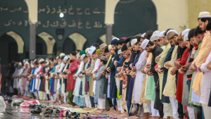 8 steps shows you How to perform Eid prayer